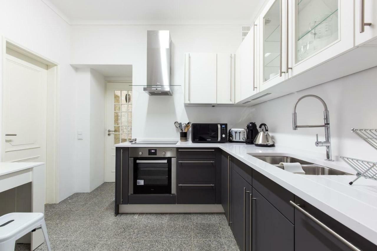 Ferienwohnung Calcada Do Combro Lissabon Exterior foto